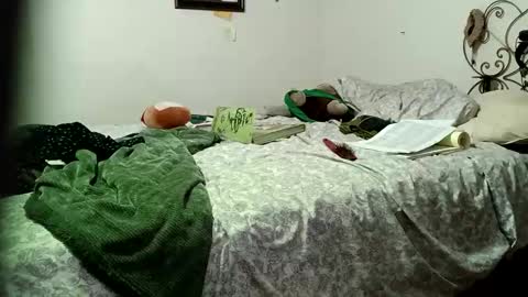 Snapshot of lacybell chatting on February 11, 2025, 9:20 am lacybell online show from February 11, 2025, 9:20 am