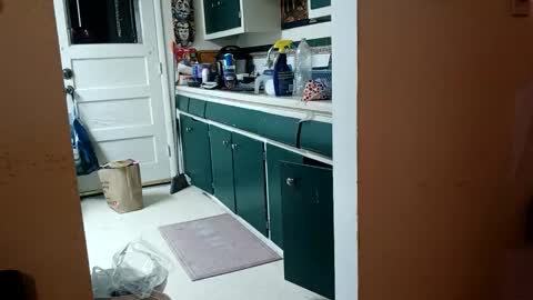 Snapshot of lacybell chatting on February 14, 2025, 2:18 am lacybell online show from February 14, 2025, 2:18 am