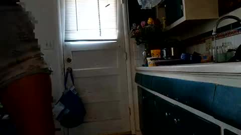 Snapshot of lacybell chatting on February 27, 2025, 4:10 pm lacybell online show from February 27, 2025, 4:10 pm