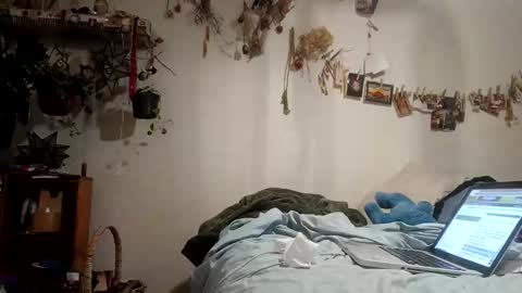 Snapshot of lacybell chatting on October 24, 2025, 12:19 am lacybell online show from October 24, 2025, 12:19 am