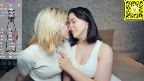 Snapshot of lacyedison chatting on June 30, 2026, 7:15 pm Violet and Isabel online show from June 30, 2026, 7:15 pm