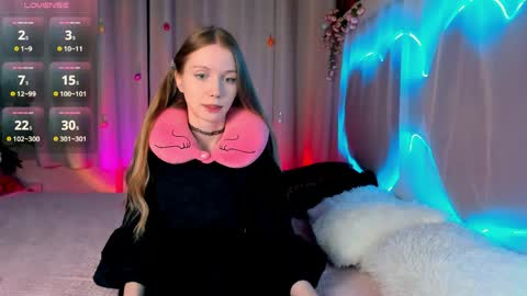 Snapshot of lada2k4 chatting on April 23, 2026, 5:30 am Lada online show from April 23, 2026, 5:30 am