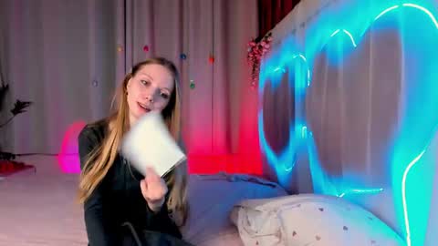 Snapshot of lada2k4 chatting on July 6, 2026, 5:04 am Lada online show from July 6, 2026, 5:04 am