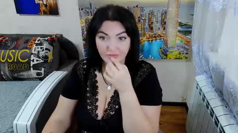 lady_boom_ online show from October 16, 2025, 7:53 am