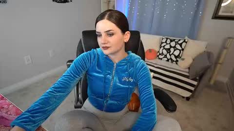 Snapshot of lady_bpd chatting on October 21, 2025, 12:00 am Anna online show from October 21, 2025, 12:00 am