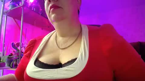 Snapshot of lady_gloria chatting on February 3, 2025, 3:53 am Lady Gloria online show from February 3, 2025, 3:53 am
