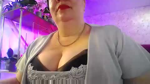Snapshot of lady_gloria chatting on May 6, 2026, 5:03 am Lady Gloria online show from May 6, 2026, 5:03 am