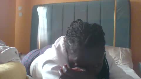 lindah32 online show from October 23, 2025, 12:37 pm