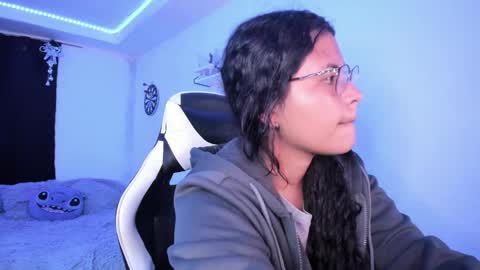  Lady  online show from December 16, 2024, 5:17 am