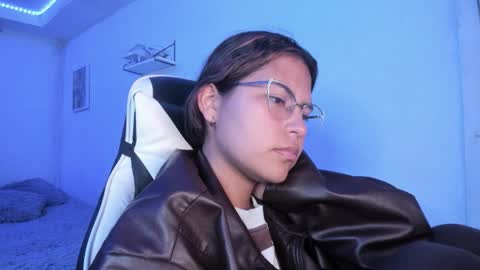  Lady  online show from February 13, 2026, 2:40 am