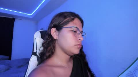  Lady  online show from March 8, 2026, 3:21 am