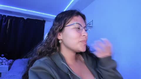  Lady  online show from April 2, 2026, 3:15 am