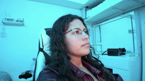 Snapshot of ladybrown_16 chatting on April 22, 2026, 4:15 am Lady online show from April 22, 2026, 4:15 am