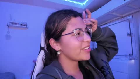 Snapshot of ladybrown_16 chatting on May 1, 2026, 3:22 am Lady online show from May 1, 2026, 3:22 am