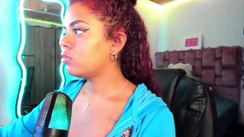 Snapshot of ladydanniela chatting on January 15, 2025, 5:50 am leidy daniela online show from January 15, 2025, 5:50 am