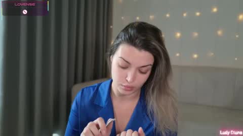 ladylancaster online show from January 8, 2026, 10:06 am