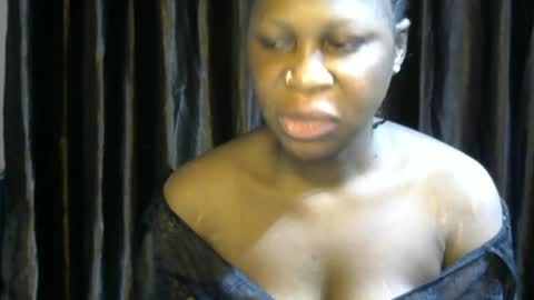 Snapshot of ladylilasexy chatting on June 3, 2026, 10:29 am sexylila online show from June 3, 2026, 10:29 am