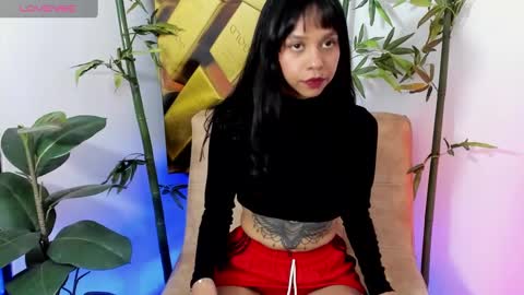 Snapshot of ladynemesis00 chatting on December 7, 2024, 2:31 am ladynemesis00 online show from December 7, 2024, 2:31 am