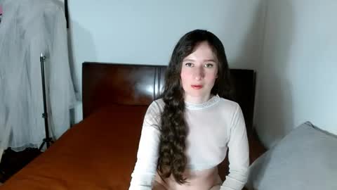 Snapshot of ladyofchalot chatting on December 11, 2024, 4:07 am Lucia Fernanda online show from December 11, 2024, 4:07 am
