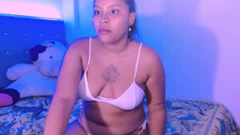 Snapshot of ladypussy69779756 chatting on February 5, 2026, 6:07 am laura online show from February 5, 2026, 6:07 am