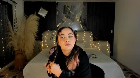 Lady  online show from January 7, 2026, 4:37 am