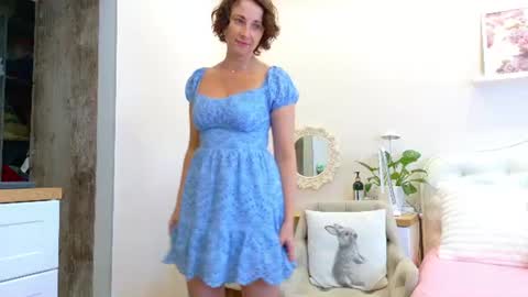 Snapshot of ladysweetwife chatting on July 15, 2026, 2:17 am Maria online show from July 15, 2026, 2:17 am