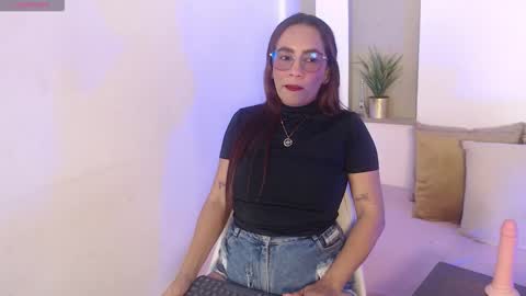 Isabella  online show from March 19, 2026, 9:19 pm