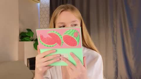 Snapshot of lafeti chatting on November 26, 2025, 6:36 am Lilia online show from November 26, 2025, 6:36 am