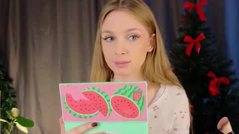 Snapshot of lafeti chatting on December 4, 2025, 6:23 am Lilia online show from December 4, 2025, 6:23 am