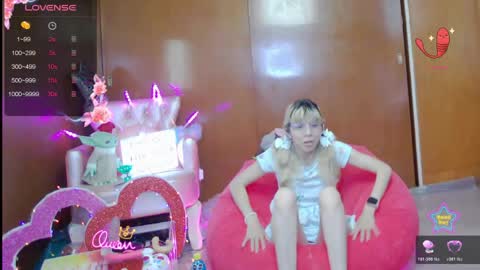 Skinnygirl online show from April 12, 2026, 12:26 am