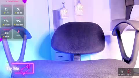 lahiam_smiiith online show from February 9, 2025, 7:19 pm