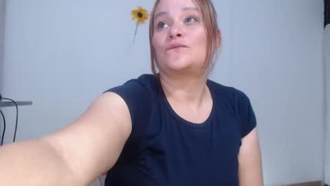  paola and a guest lol    online show from November 9, 2025, 1:04 am