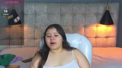    online show from December 3, 2025, 10:30 pm