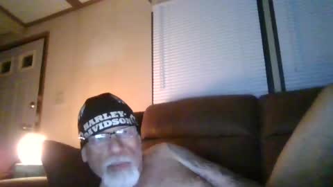 laidbackluxury online show from June 20, 2026, 8:06 am
