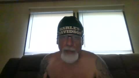 laidbackluxury online show from June 24, 2026, 11:37 pm