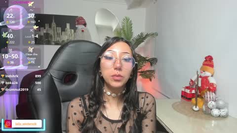 Snapshot of laila_angel chatting on January 7, 2025, 8:13 am laila_angel online show from January 7, 2025, 8:13 am