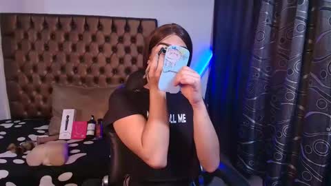 Camila online show from March 30, 2026, 8:21 pm