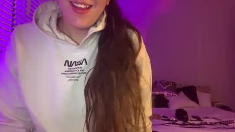 Snapshot of laineylifts chatting on January 16, 2026, 4:16 am Lainey online show from January 16, 2026, 4:16 am