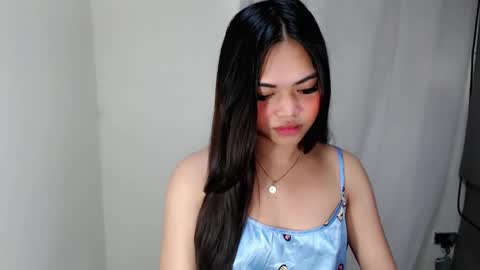 Snapshot of laire_allure chatting on April 3, 2026, 5:38 am laire online show from April 3, 2026, 5:38 am