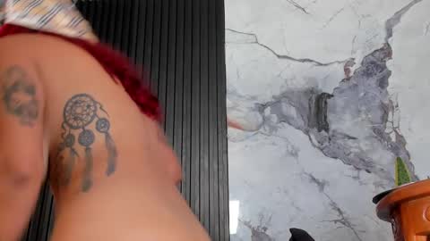 Snapshot of laisy_fox chatting on February 10, 2025, 6:03 pm Laisy fox online show from February 10, 2025, 6:03 pm