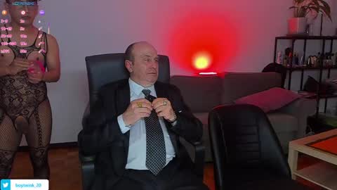 lajose52 online show from April 19, 2026, 8:22 pm