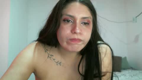laura gomez online show from December 20, 2024, 4:57 pm