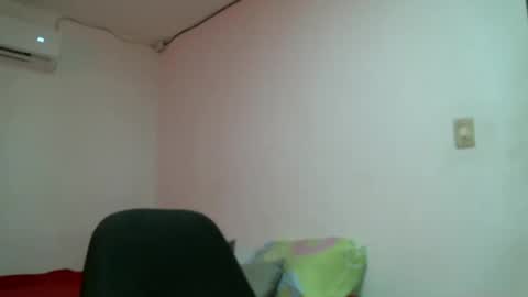 laura gomez online show from February 11, 2025, 6:55 pm