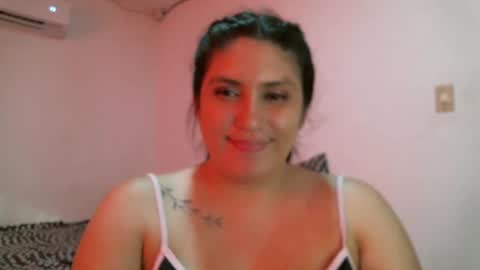laura gomez online show from March 5, 2025, 9:48 pm