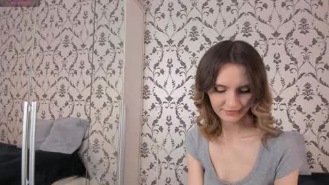 Julia online show from May 15, 2026, 8:21 am