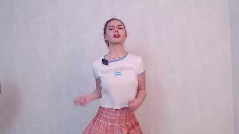 Snapshot of lalisa_meow246 chatting on October 11, 2025, 5:28 am Lisa online show from October 11, 2025, 5:28 am