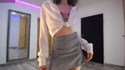 Luna online show from February 18, 2026, 6:37 pm