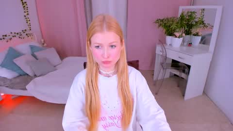 Laly online show from March 8, 2025, 2:40 pm