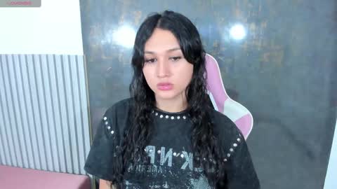 Lana online show from October 4, 2025, 8:07 pm