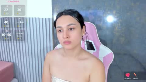 Lana online show from December 14, 2025, 7:40 pm